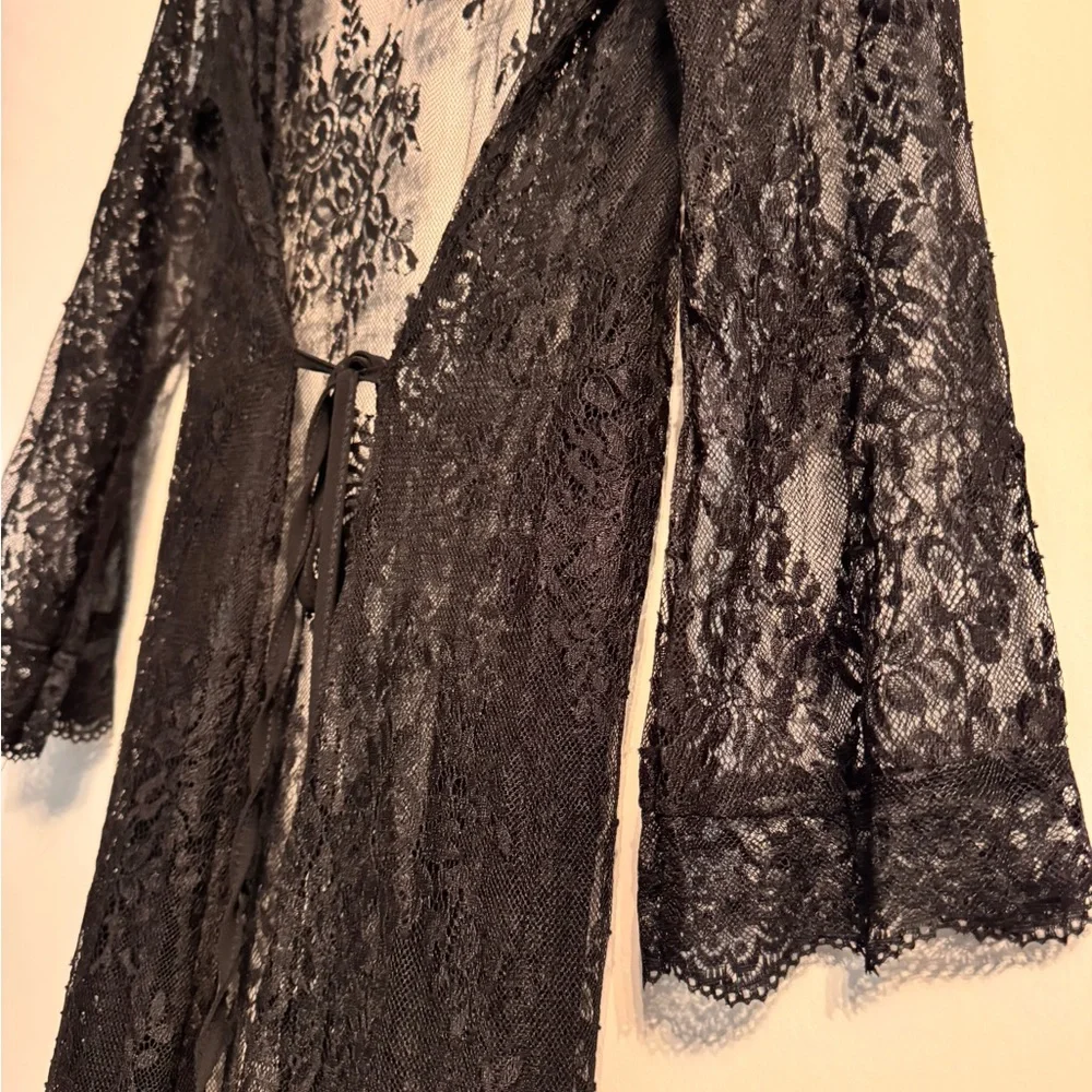Black Sheer Lace Long Robe - Picture 3 of 3